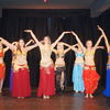 Die Bauchtanzgruppe der Torhorstschule Gesamtschule tanzte zu orientalischen Klängen.